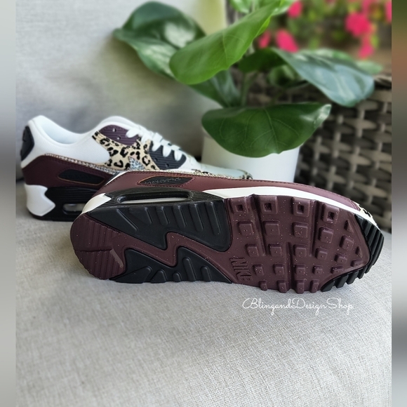 Bling Nike Air Max 90 Leopard Women Sneakers Customized With Swarovski Crystals - Picture 7 of 8